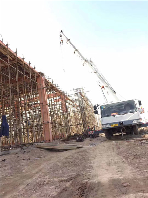 界首市25 吨、50 吨吊车怎么选？多大重量 / 半径适合对应车型？