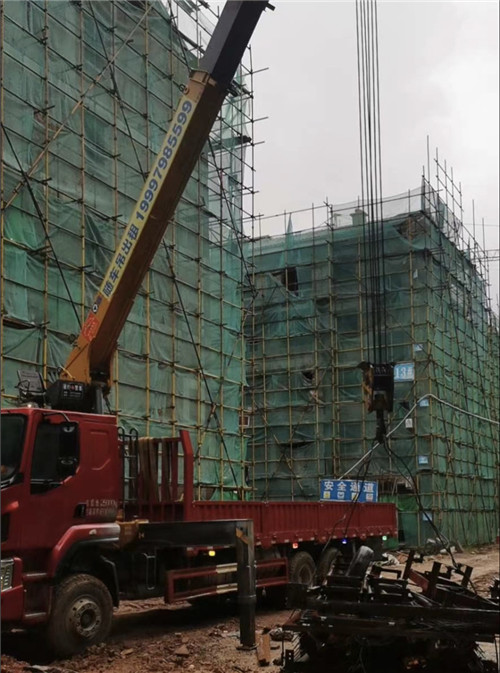 界首市“慢工细活”—— 吊车的 “微动控制” 技术